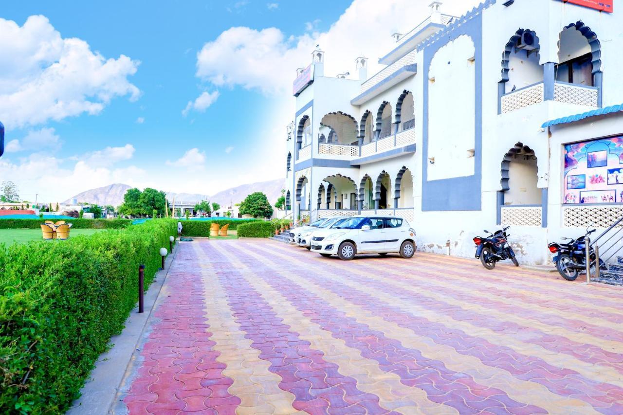 Siddarth Resort - Mountain View With Pool Pushkar Bagian luar foto
