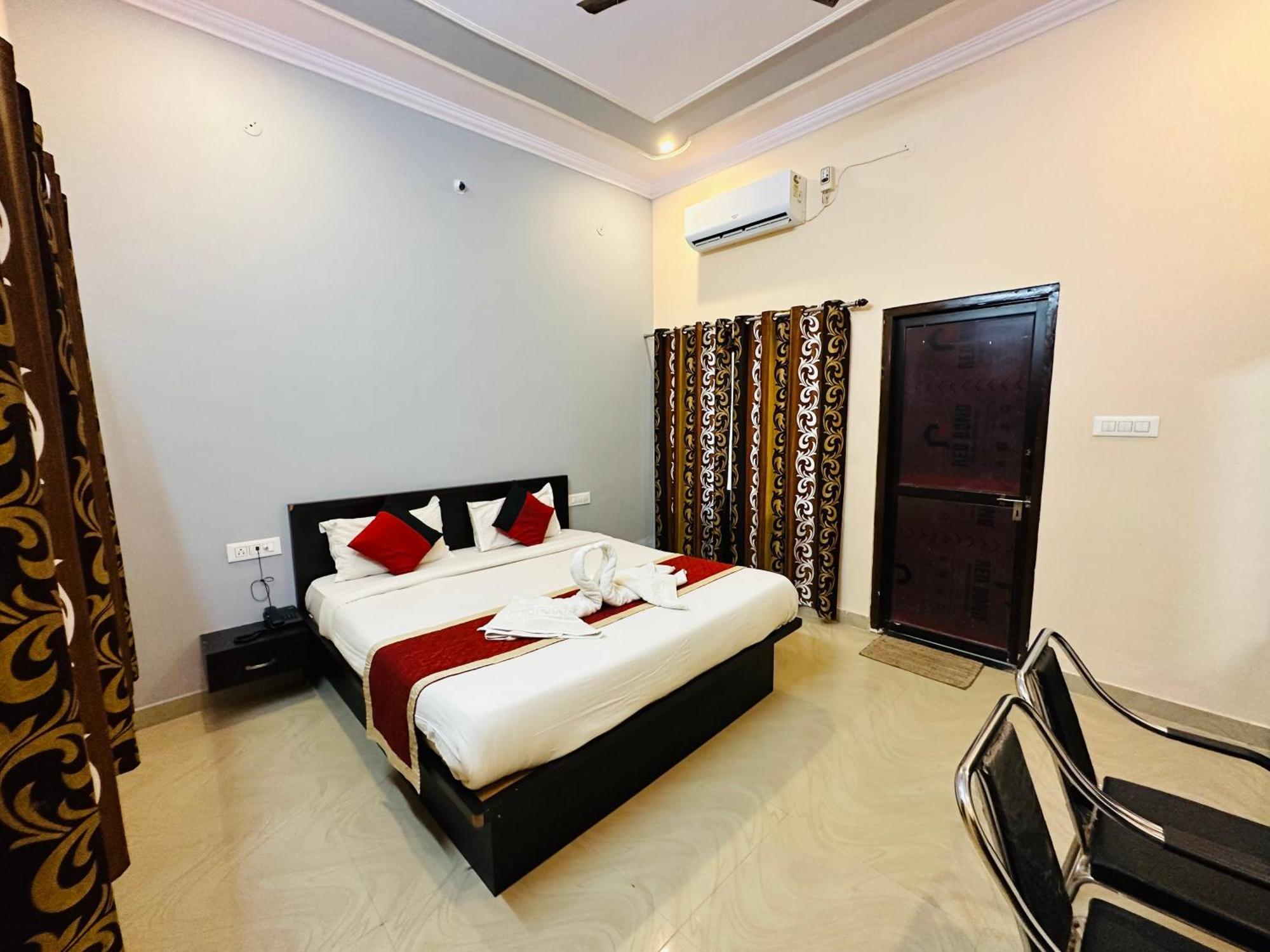 Siddarth Resort - Mountain View With Pool Pushkar Bagian luar foto