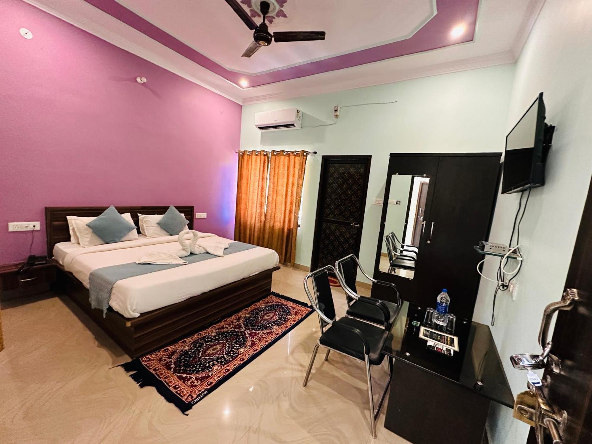 Siddarth Resort - Mountain View With Pool Pushkar Bagian luar foto