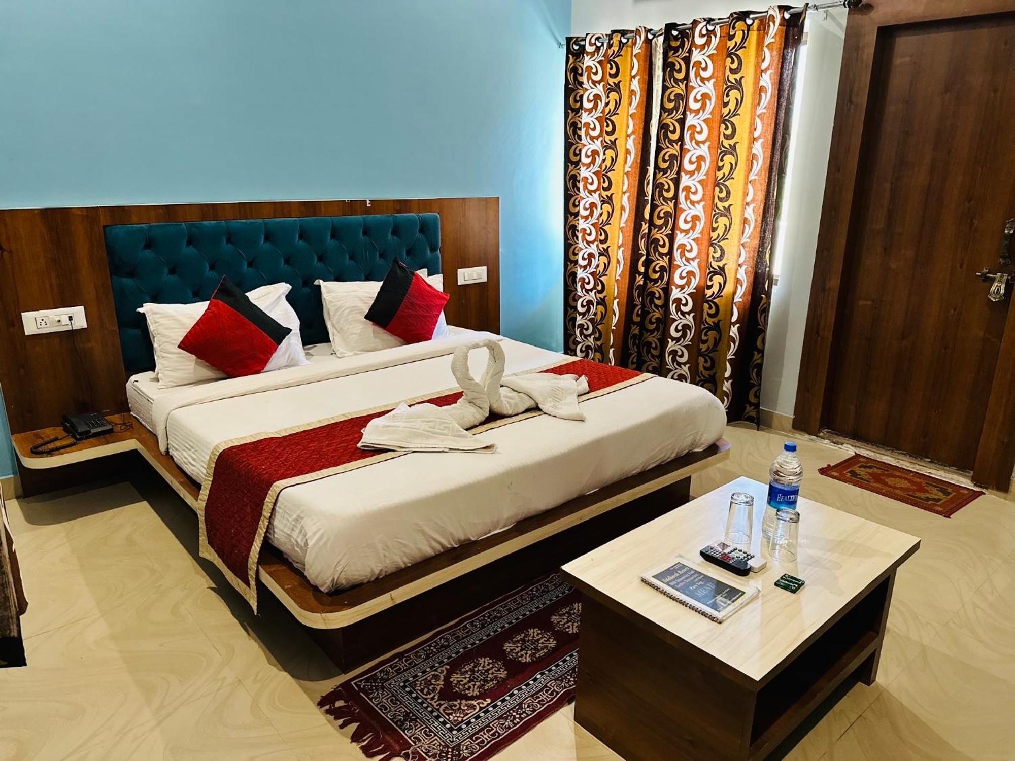 Siddarth Resort - Mountain View With Pool Pushkar Bagian luar foto