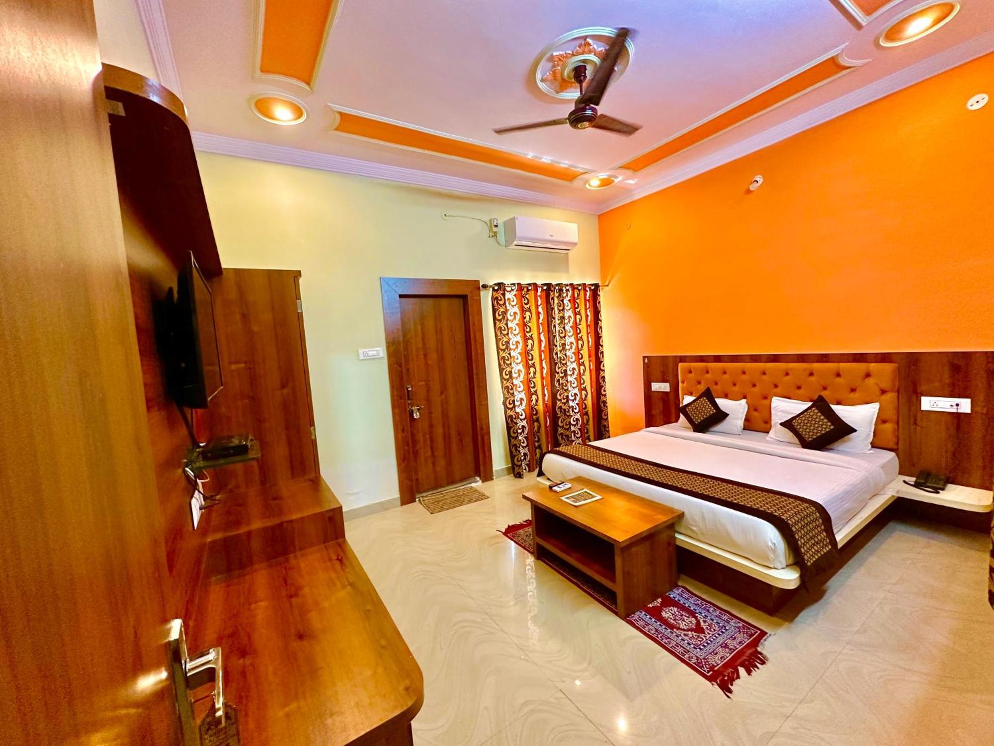 Siddarth Resort - Mountain View With Pool Pushkar Bagian luar foto